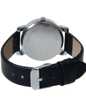 Men's Quartz Round Dial Watch