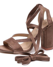 Cross-tied Ankle Lace Lady's Pumps